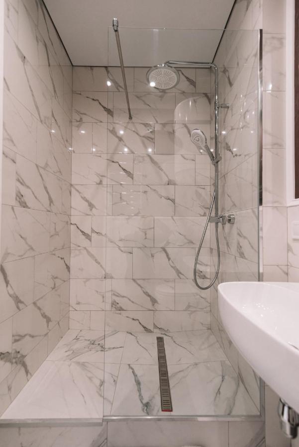 Royal Tower Vip Smart Apartments 2 Kiev Exteriör bild