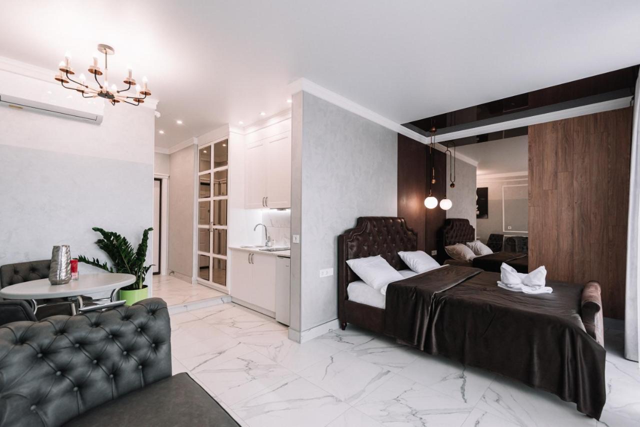 Royal Tower Vip Smart Apartments 2 Kiev Exteriör bild