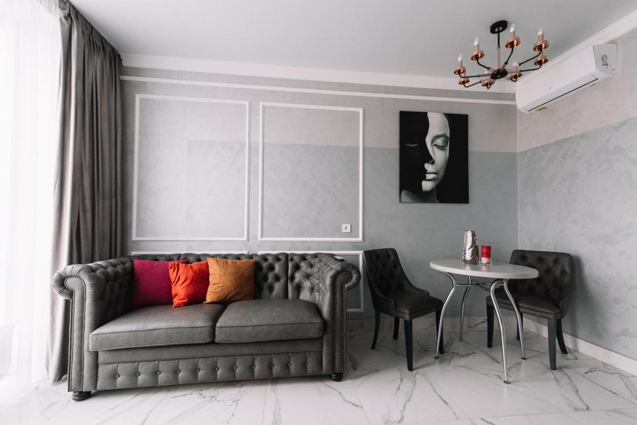 Royal Tower Vip Smart Apartments 2 Kiev Exteriör bild